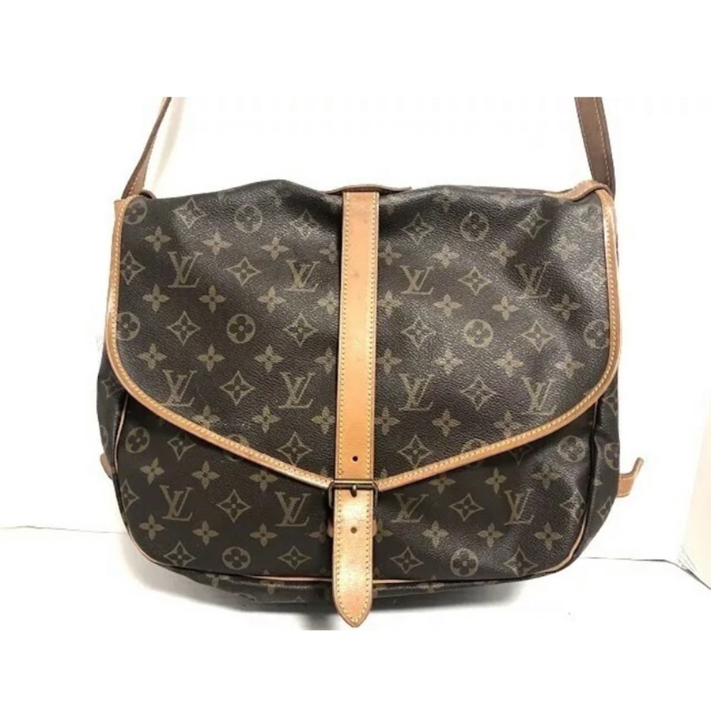 Louis Vuitton Samur 35
